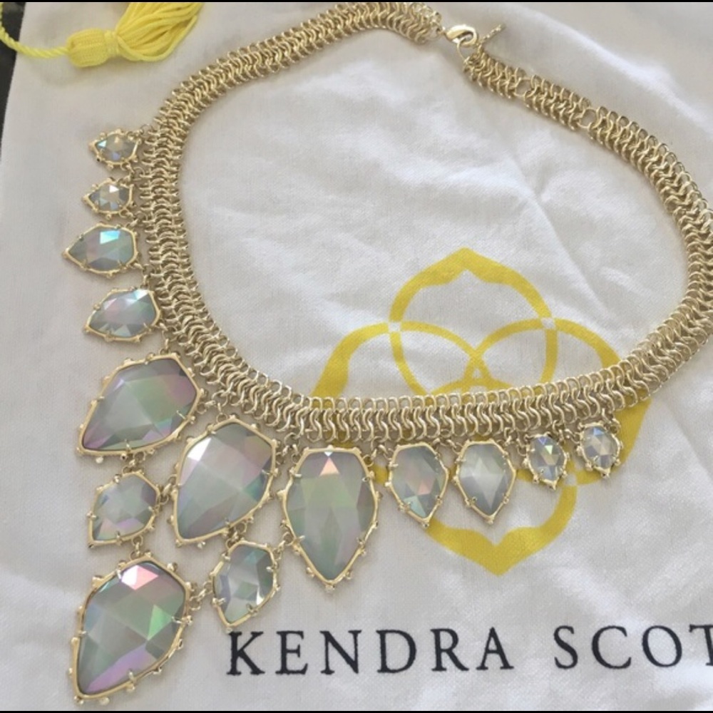 Kendra Scott Necklace - Like New Condition!
